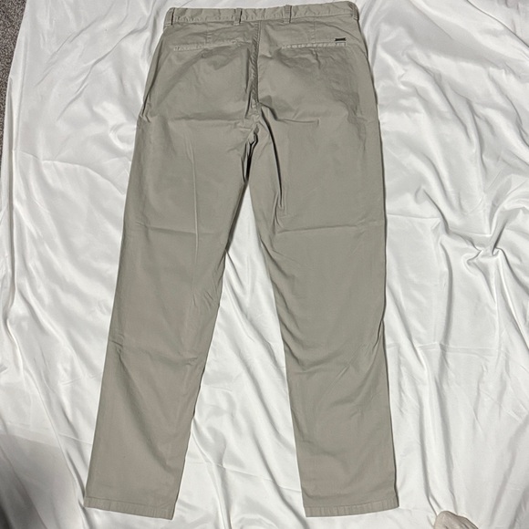 Women’s Massimo Dutti khaki Pants - Picture 2 of 4